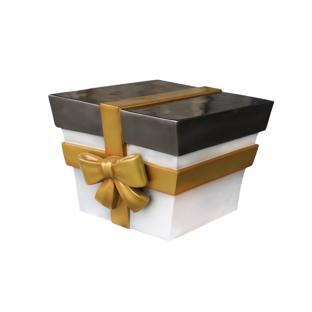 Black & white resin present - Stackable